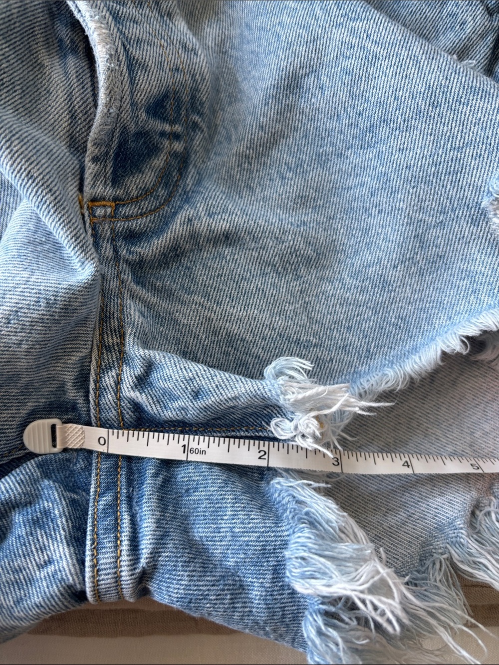 Agolde Parker Shorts (Swapmeet) +
Agolde Distressed High-Rise Denim Shorts - Picture 7 of 9